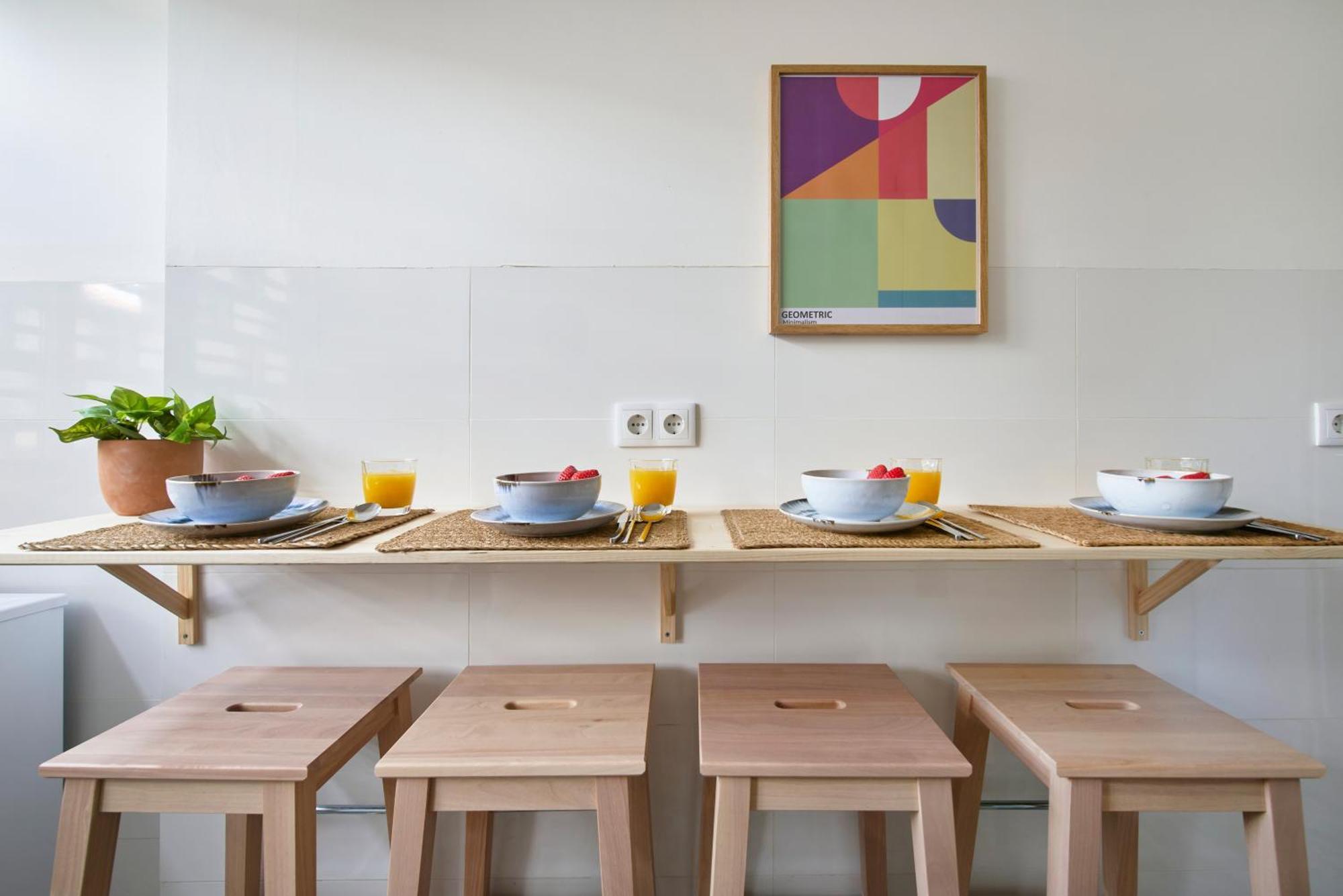 Charming Graca Flat W Balcony, By Timecooler Apartment *