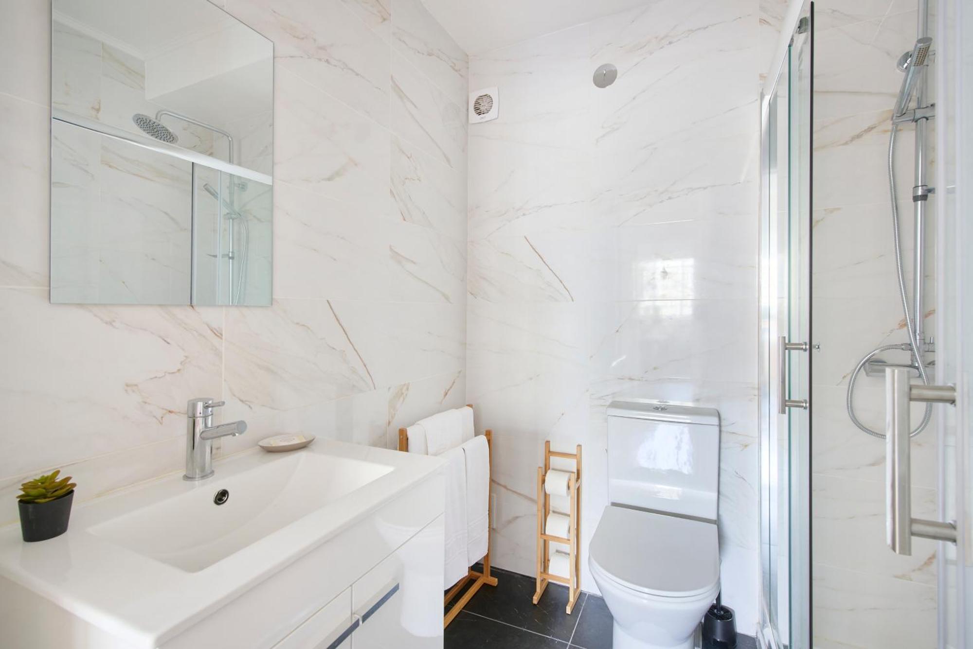 Charming Graca Flat W Balcony, By Timecooler Apartment Lissabon