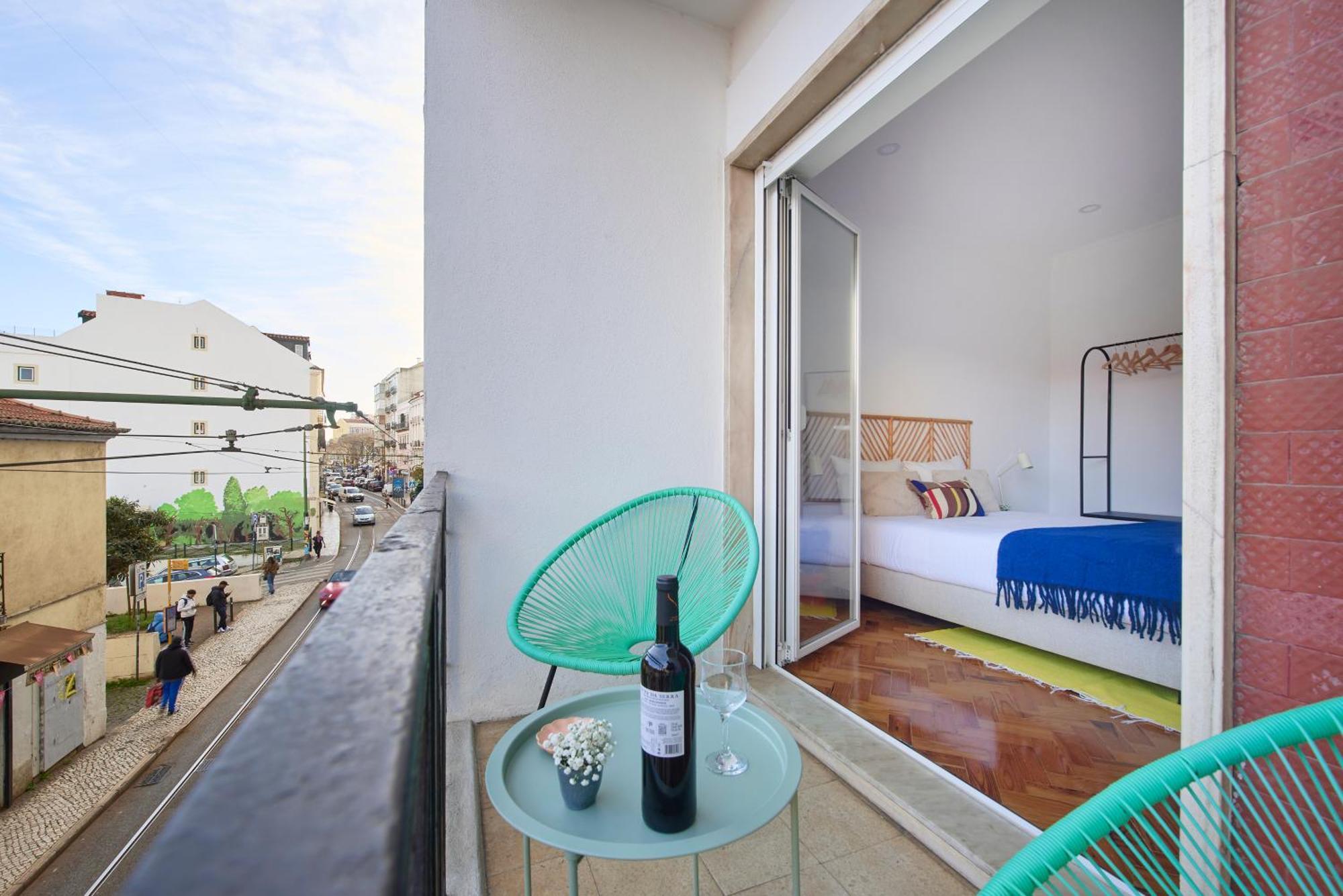 Apartment Charming Graca Flat W Balcony, By Timecooler Lissabon