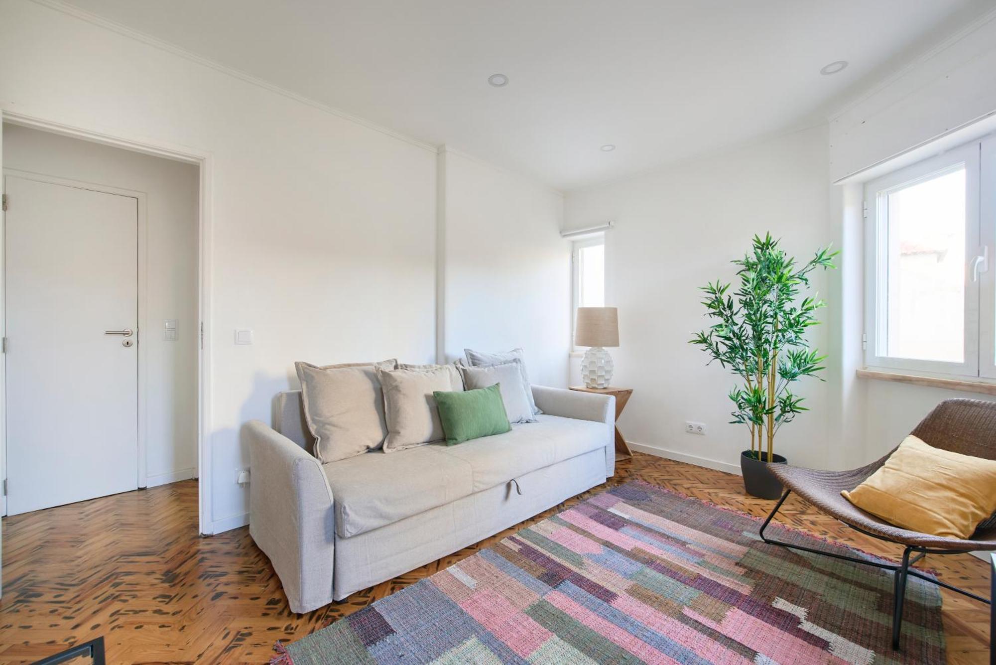 Charming Graca Flat W Balcony, By Timecooler Apartment
