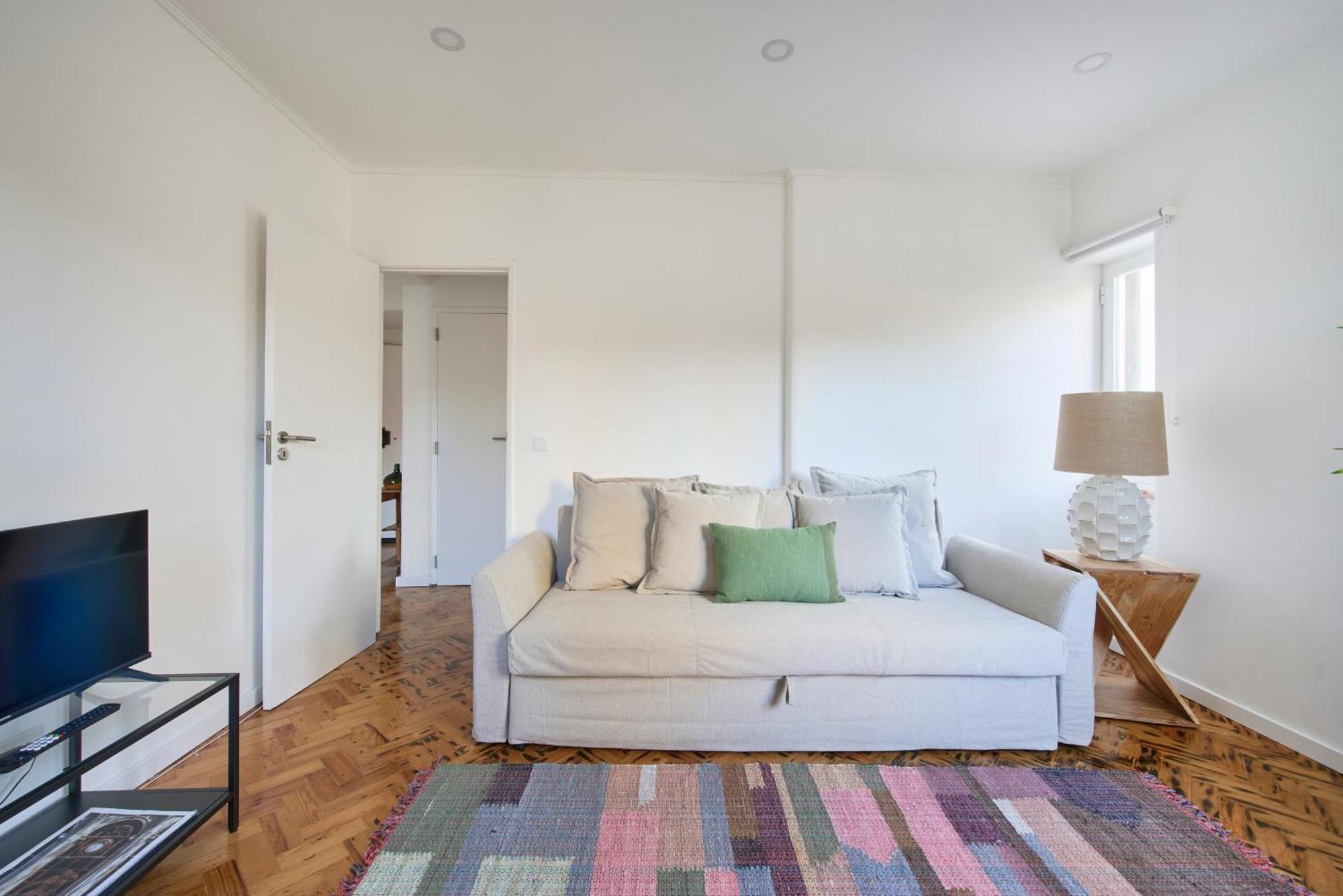 Apartment Charming Graca Flat W Balcony, By Timecooler Lissabon